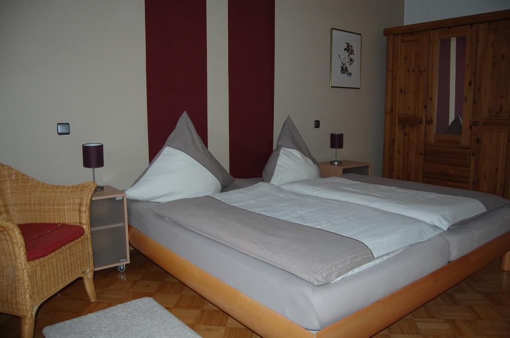 Ferienhaus Ginsterbluete Schleiden Bilik gambar