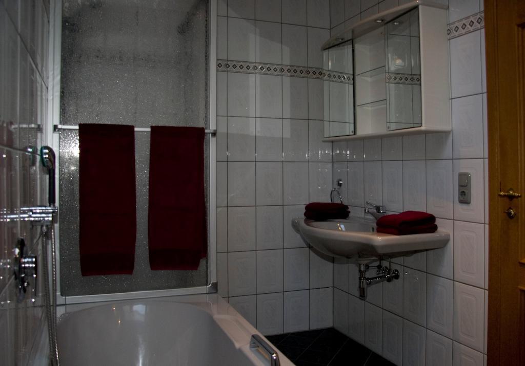 Ferienhaus Ginsterbluete Schleiden Bilik gambar